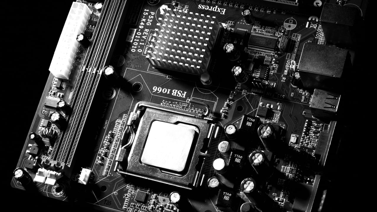 How to Easily Find Out Your Motherboard's Model in Windows