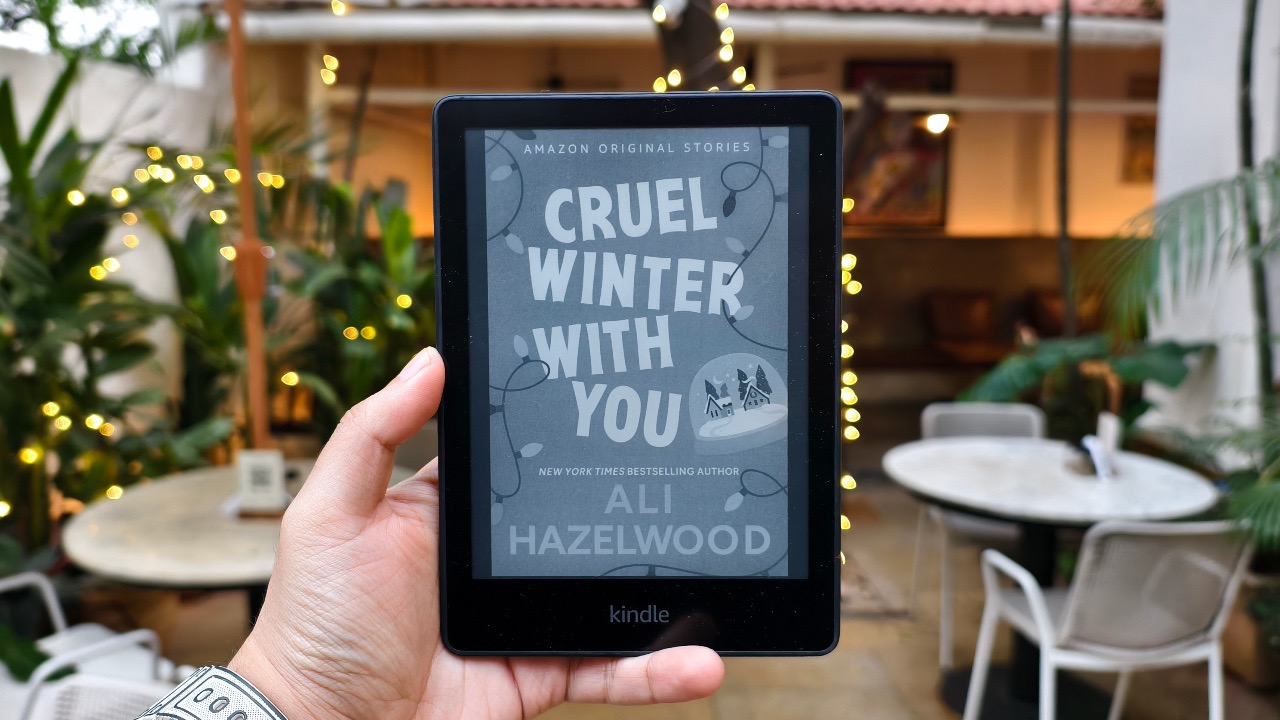 Should You Buy a Kindle if You Have an iPad?