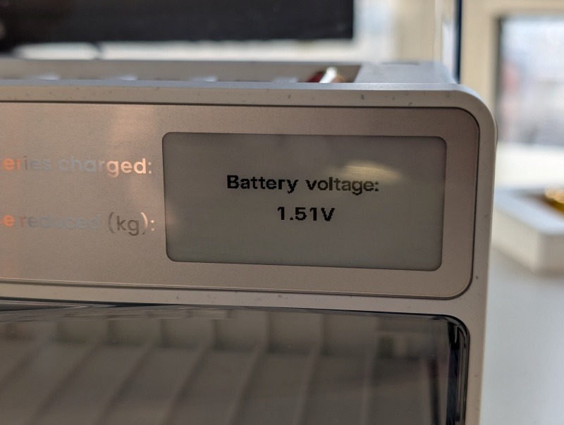 Checking battery voltage on Linogy charging station. 