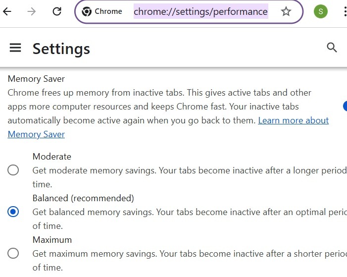 Enabling "Memory Saver" feature in Google Chrome browser.